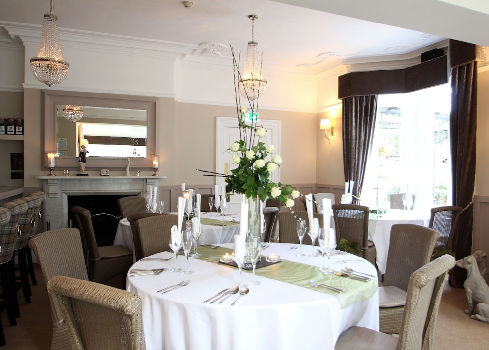 The Alexandra Court Hotel 26/37