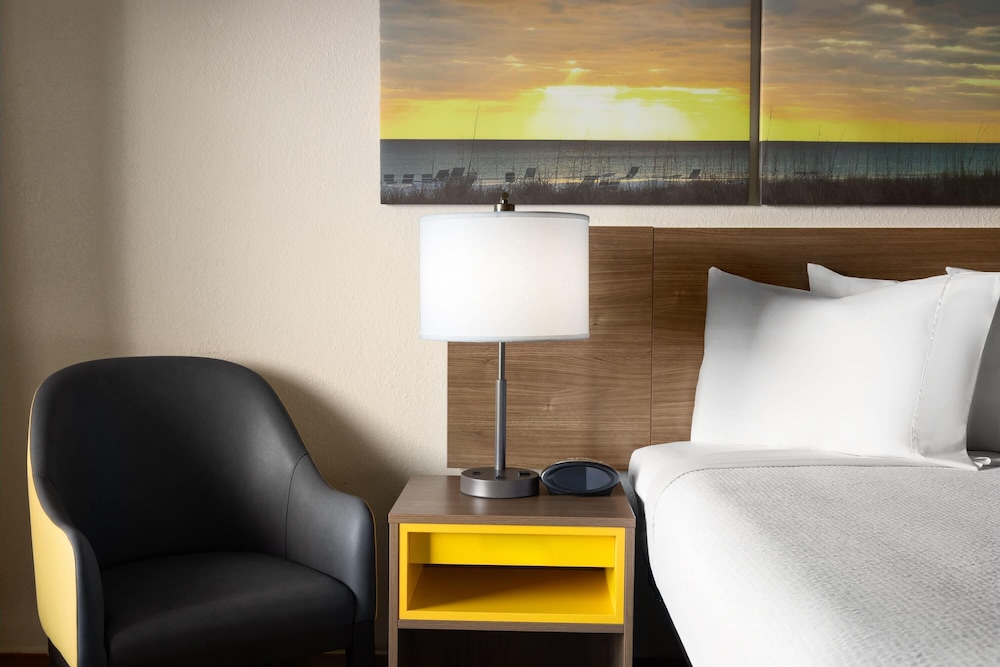 Days Inn by Wyndham Hardeeville Near Hilton Head 23/50