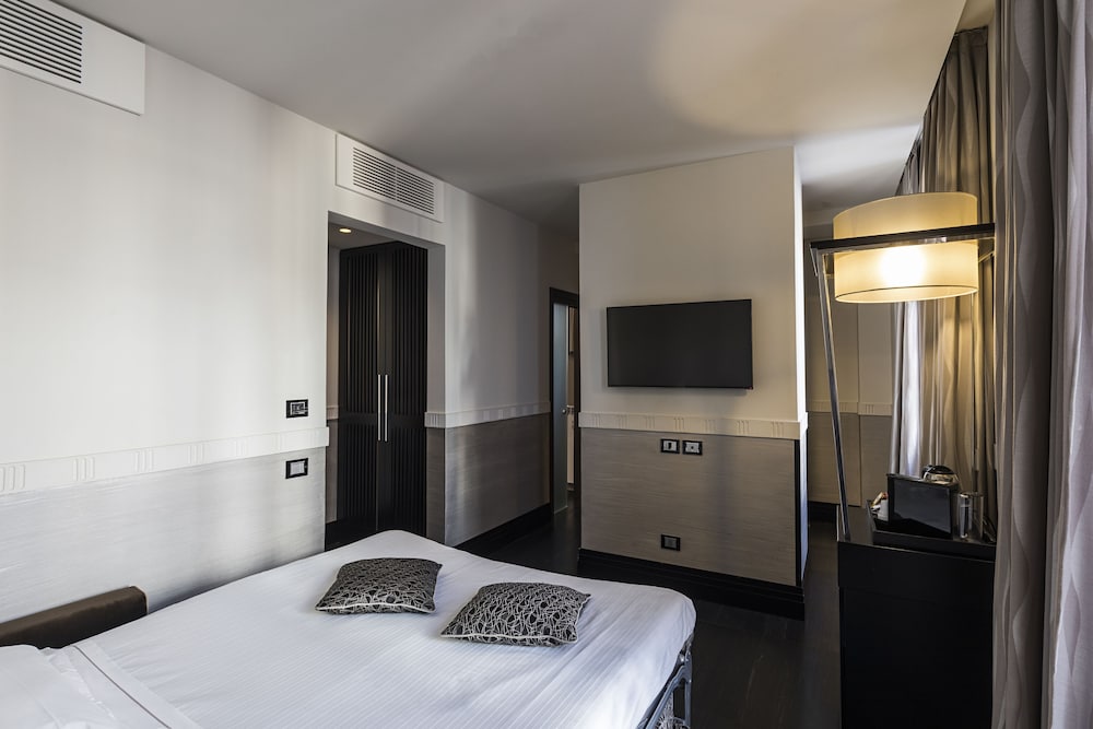 Unica Suite Rome 17/63