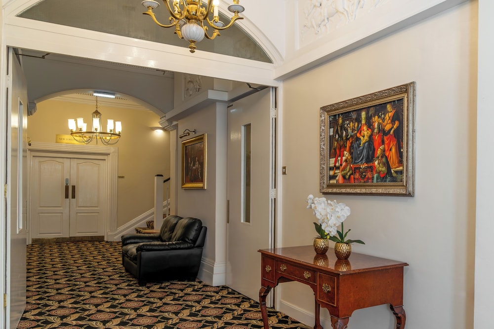 Heathlands Hotel Bournemouth 8/48