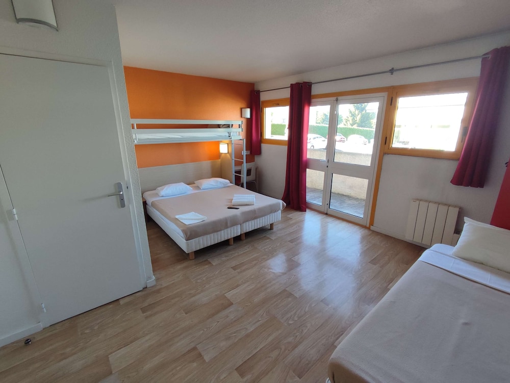 Premiere Classe Annecy Sud - Cran Gevrier 54/73