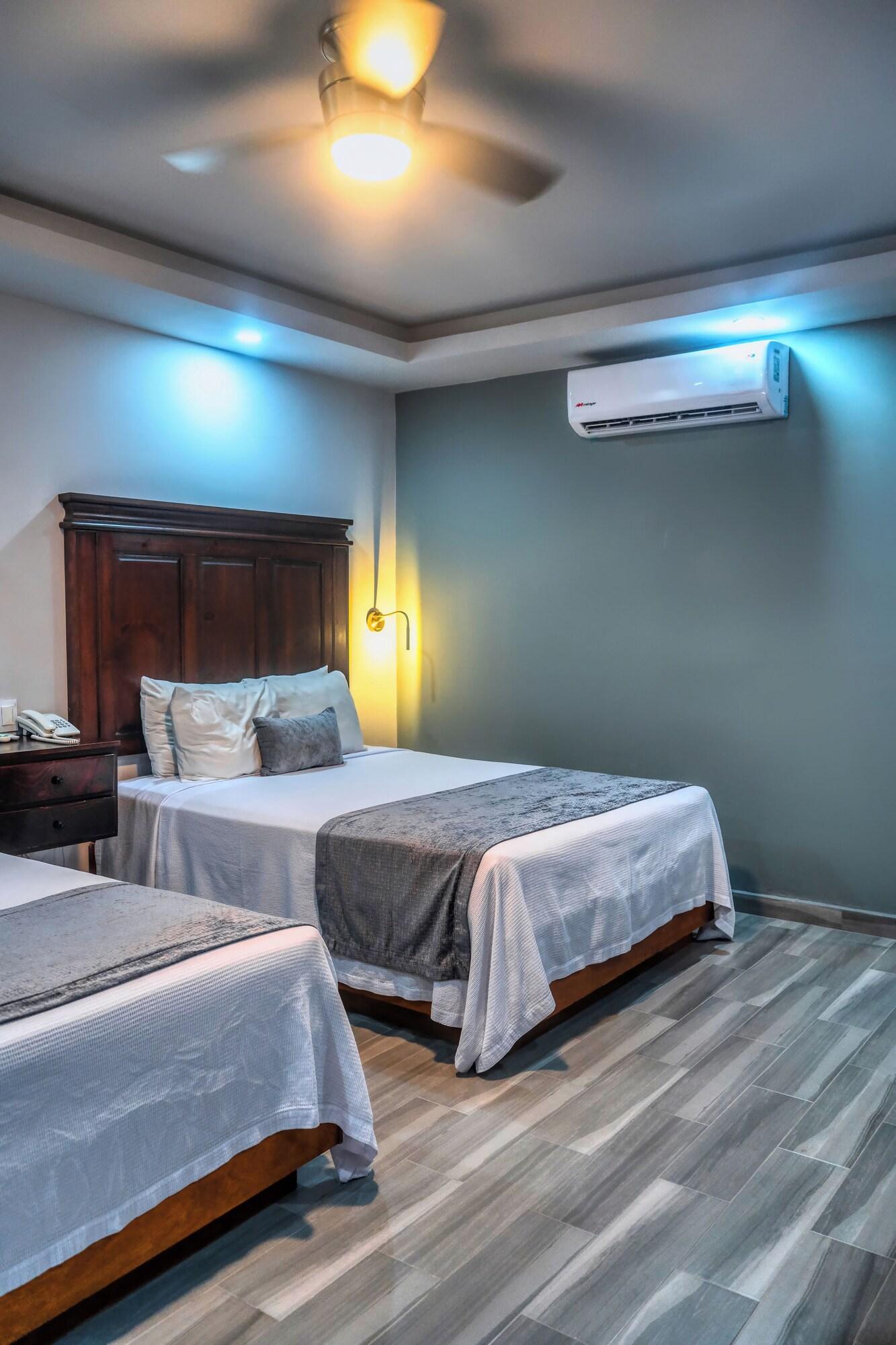 Room, Desert View
