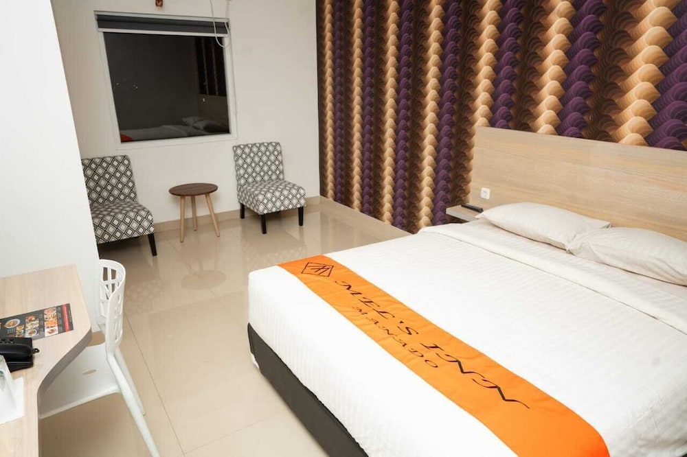 Mel's Inn Manado 5/15