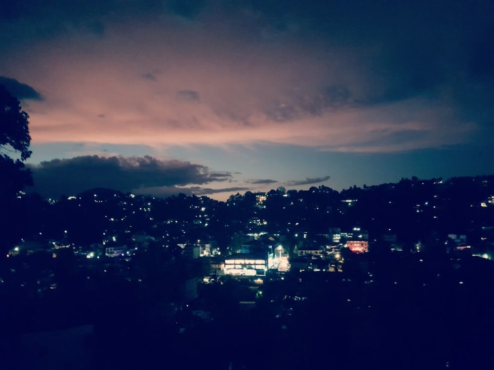 Unique View Hotel 26/30