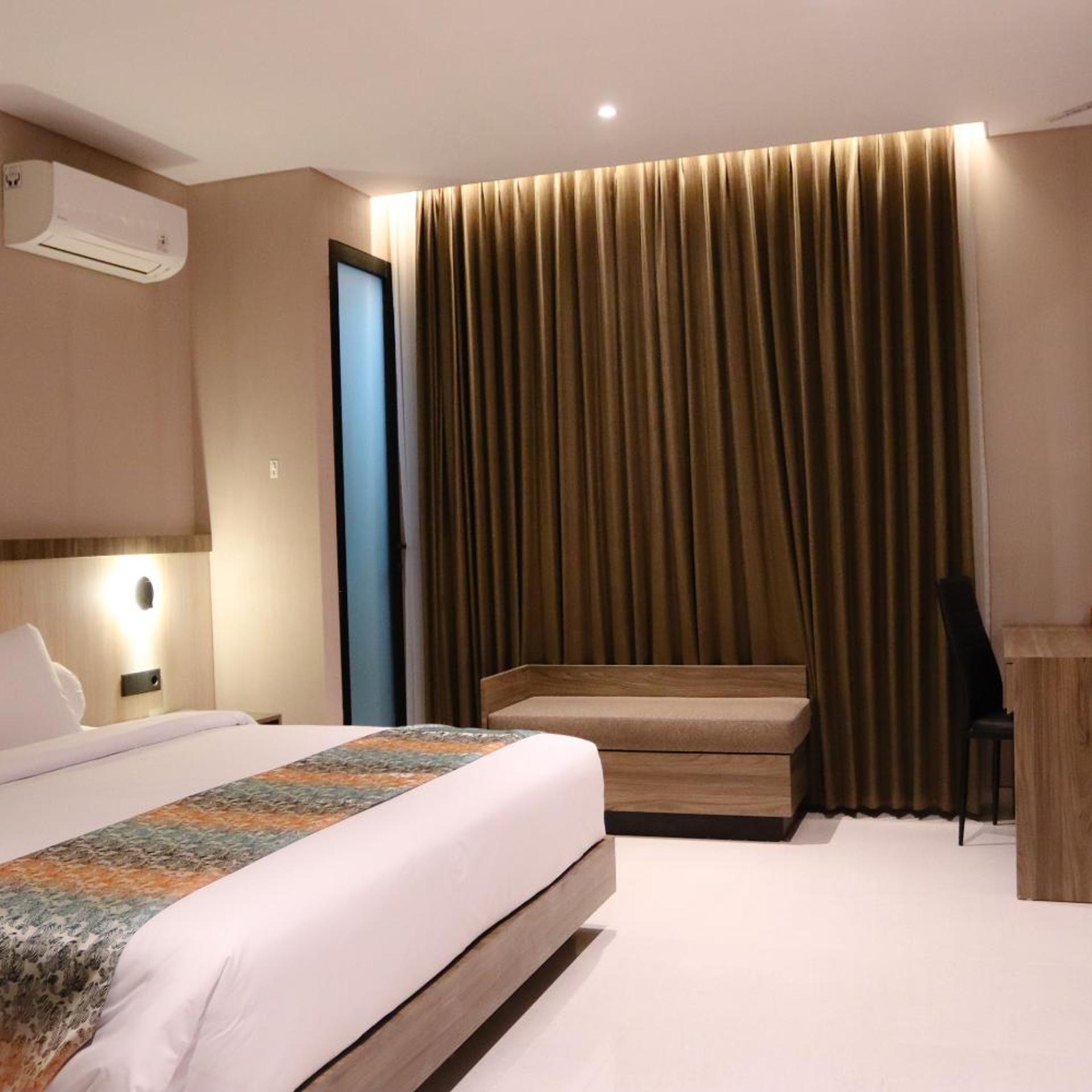 Eno Front One Hotel Semarang 13/46