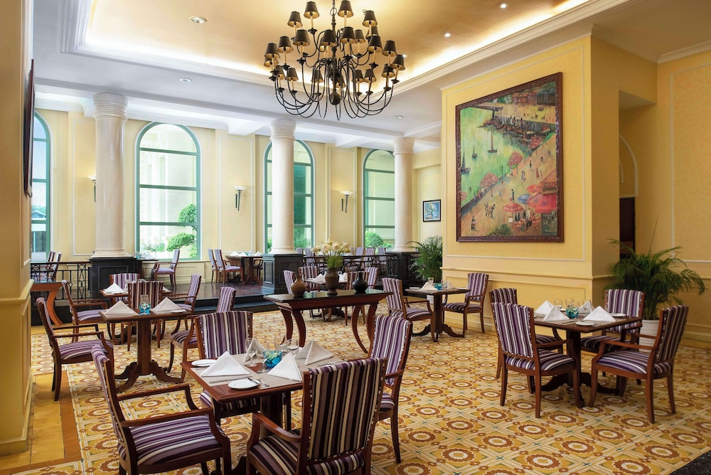 Avani Hai Phong Harbour View Hotel 35/50