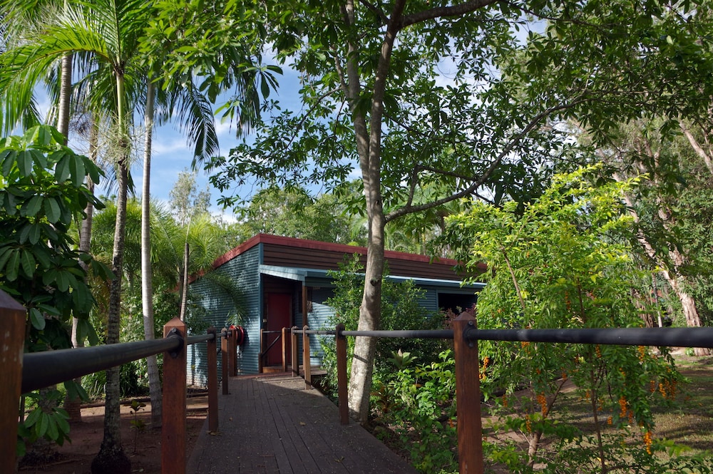CAPE YORK PENINSULA LODGE 24/25
