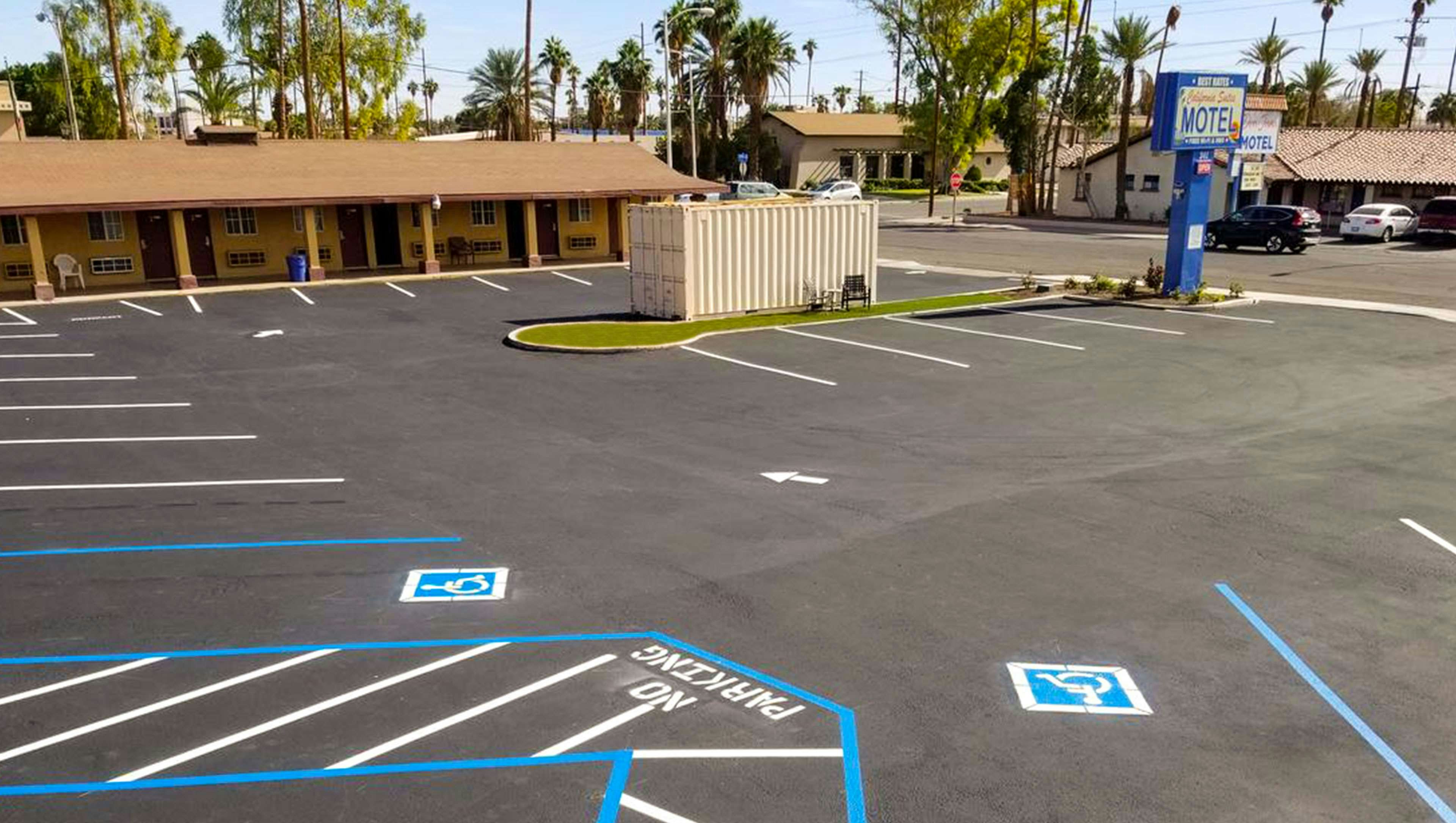 California Suites Motel 15/22