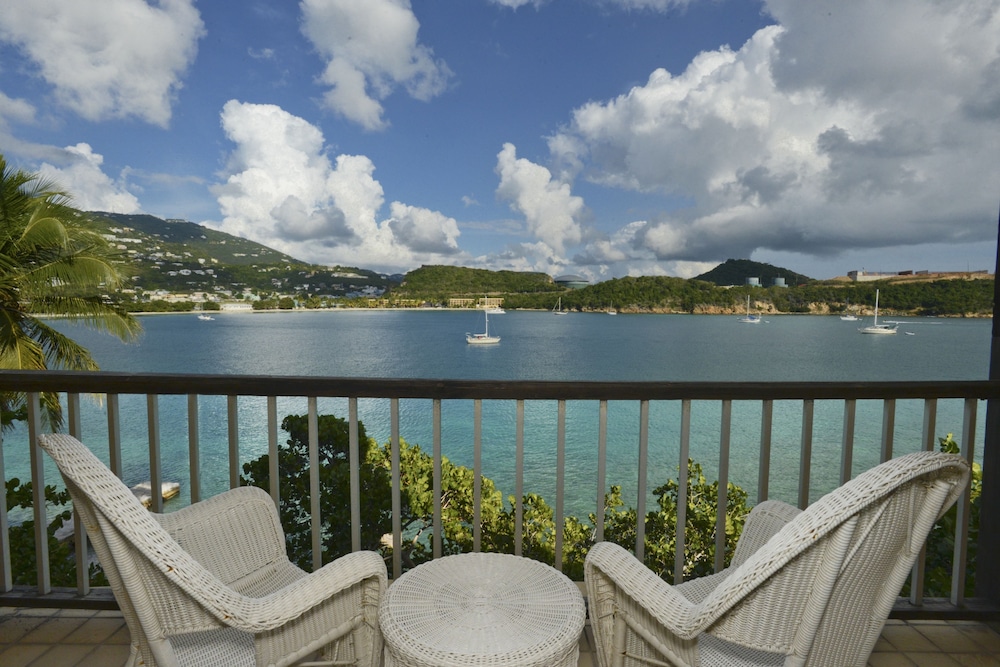 Lindbergh Bay Hotel And Villas 60/68