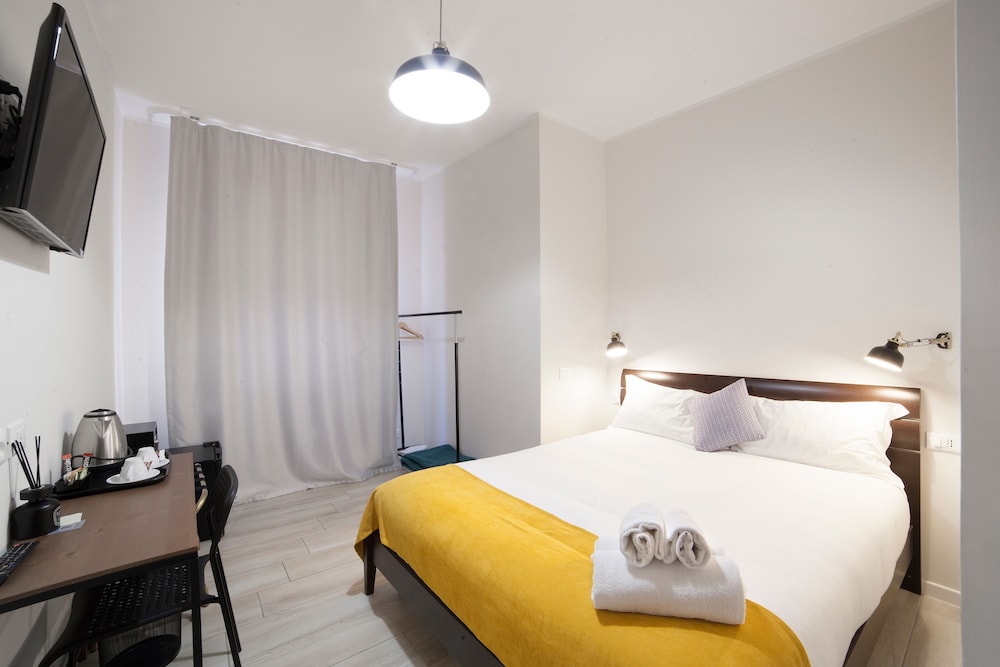 Dada Suites 28/49