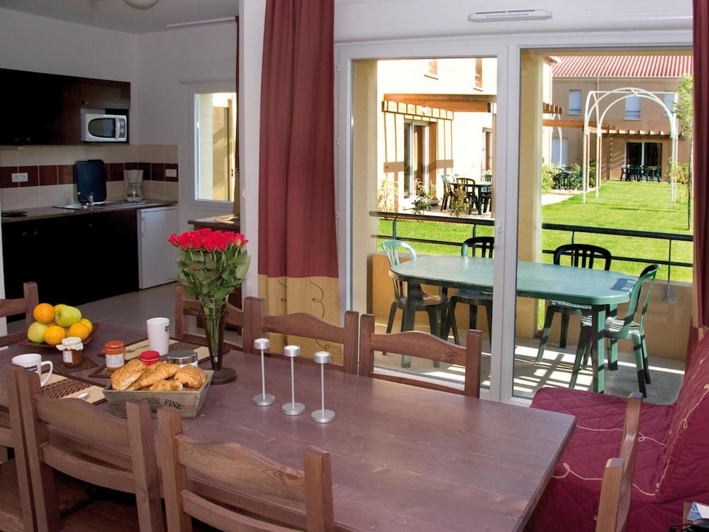 RESIDENCE LAGRANGE VACANCES LE CLOS DES VIGNES 28/40