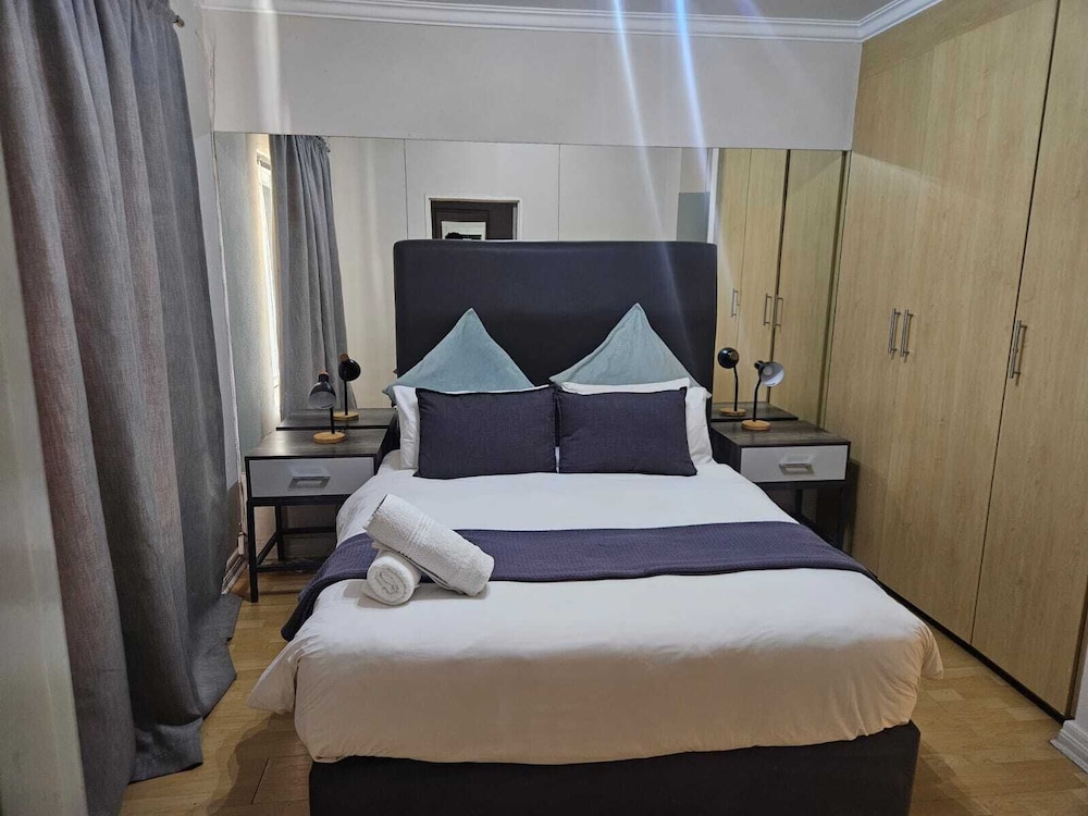 Sandton Executive Suites - Westpoint 23/70