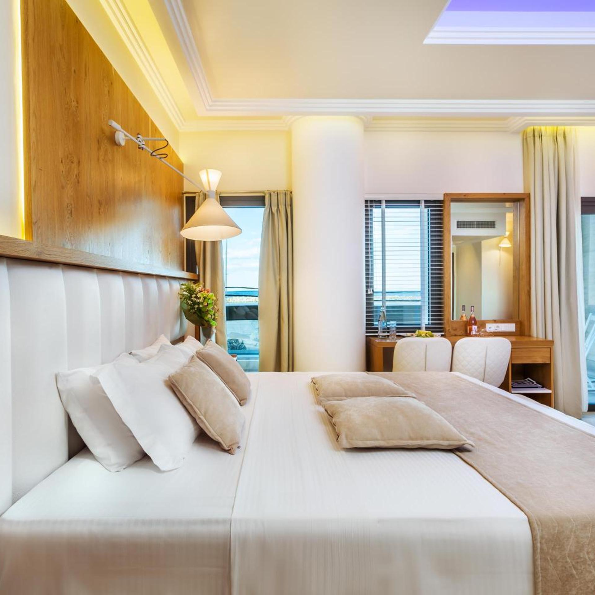 Suite, Sea View