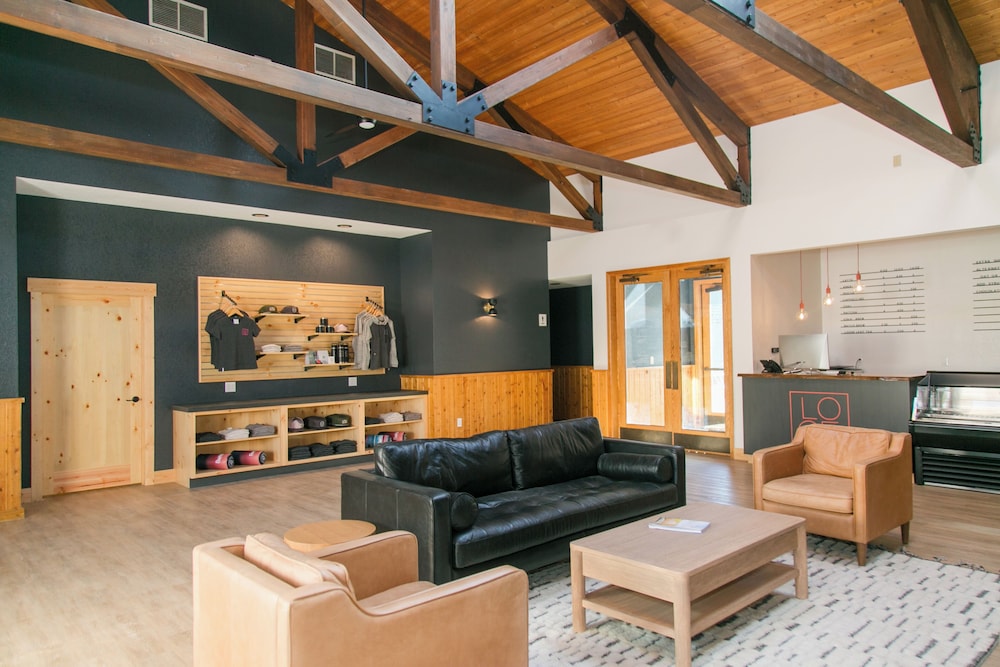 Wolf Creek Lodge, BW Signature Collection 51/71