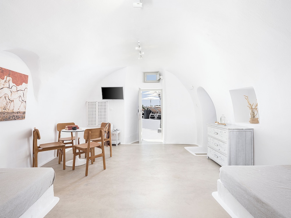 On The Rocks Santorini - Adults only 43/67