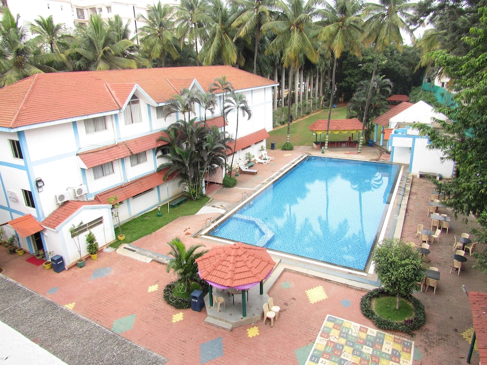 RAMANASHREE CALIFORNIA RESORT. 45/48