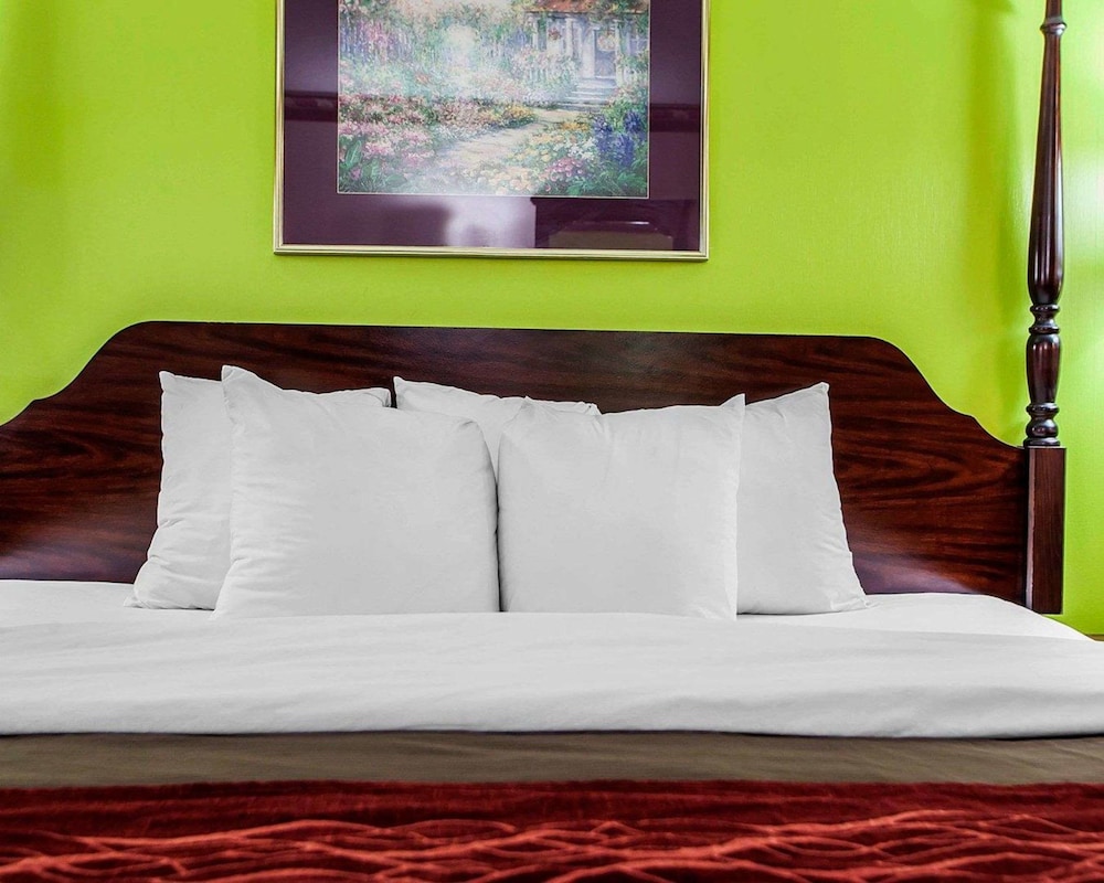 Quality Inn Arcola 14/34