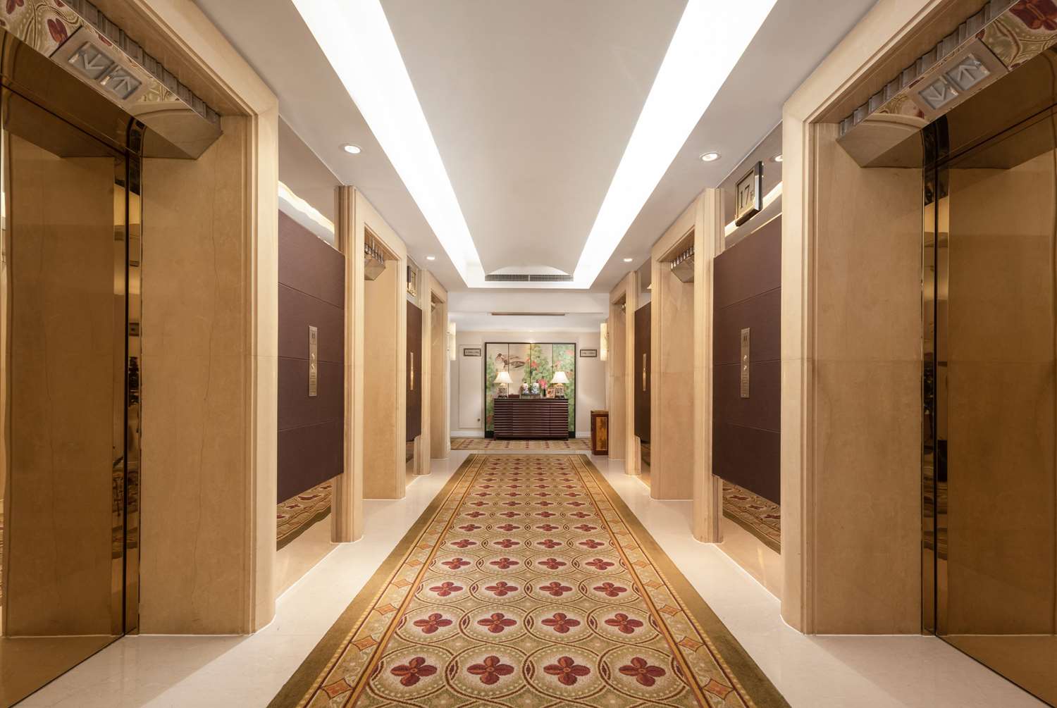 Ramada Plaza by Wyndham Optics Valley Hotel Wuhan Wuchang 7/20