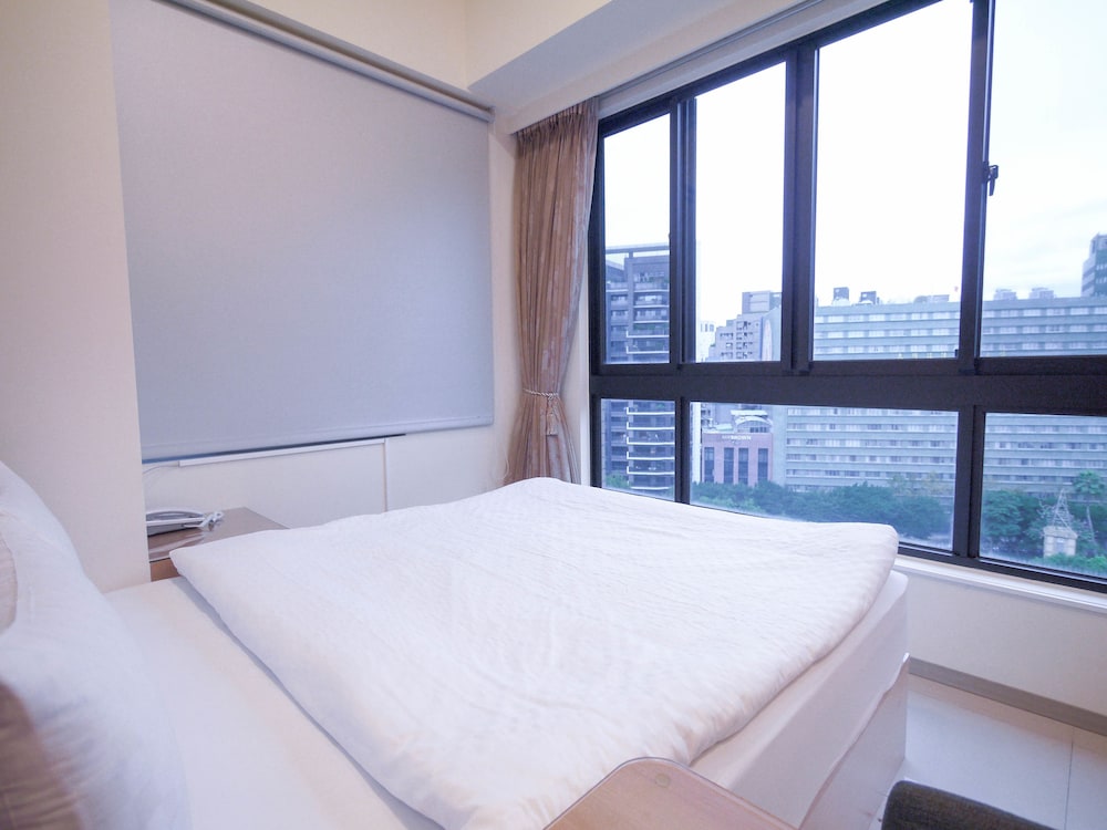 CH Service Apartment 18/48