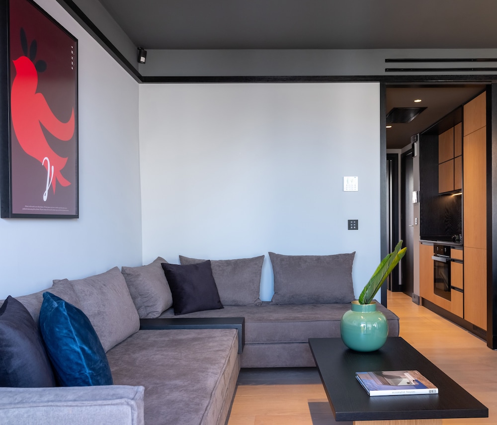 3 Pines Design Living 33/50