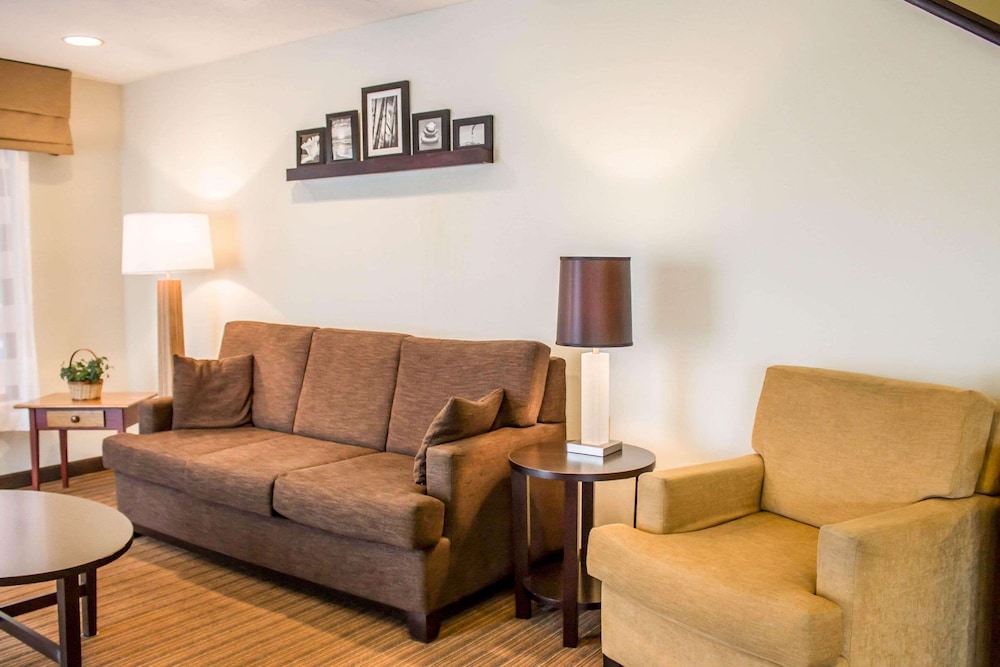 Sleep Inn Bolivar, OH 27/50