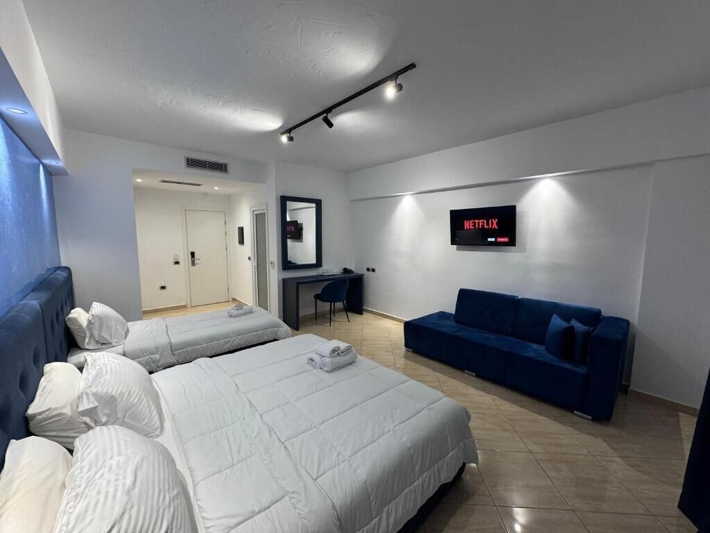 Superior, Quadruple, 1 Queen and 1 Single Bed, Sea View, Sofa, Balcony