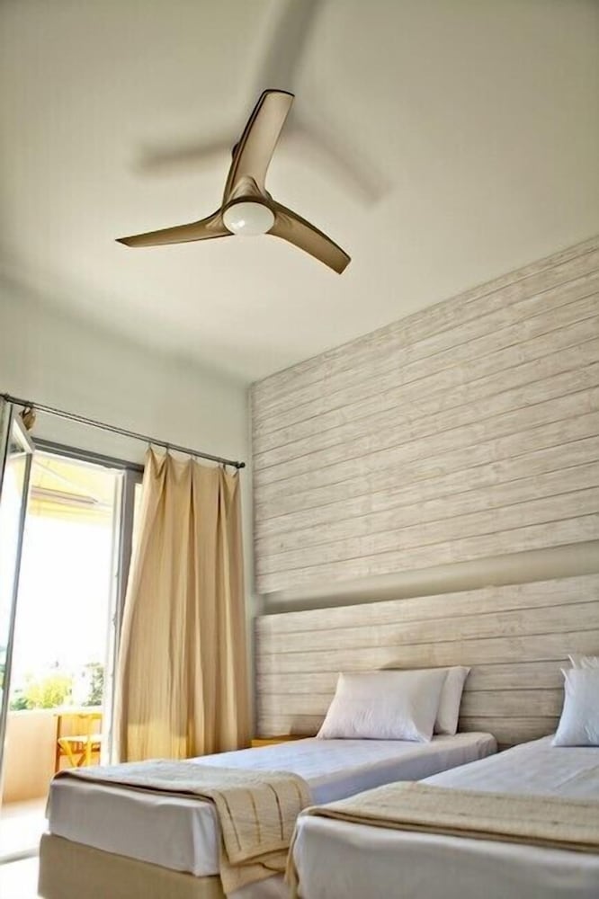 Xanthippi Hotel Apartments 13/42