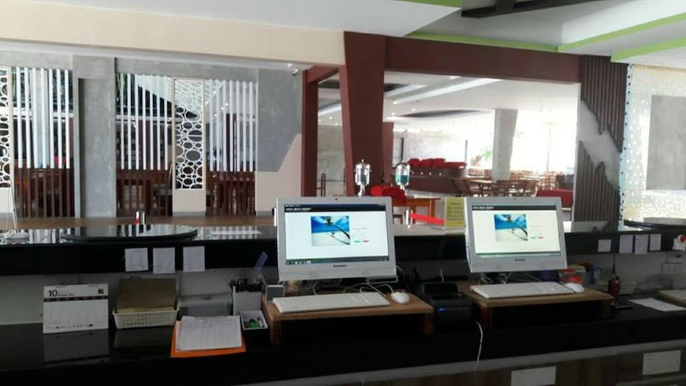 Varin Beach Resort 56/75