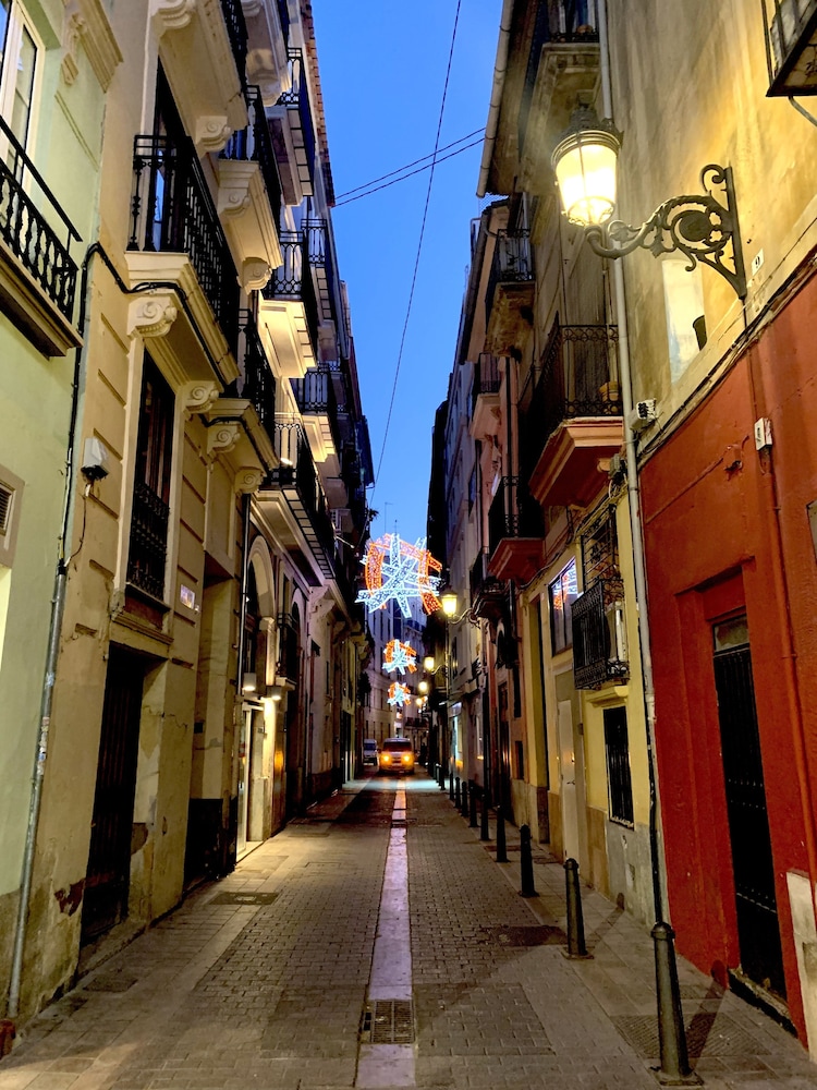Hulot Hostal Valencia 17/20