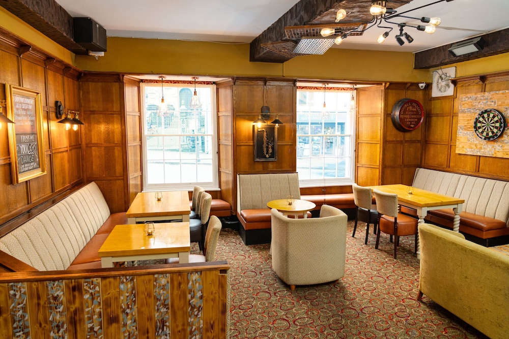 Boars Head Hotel 40/50