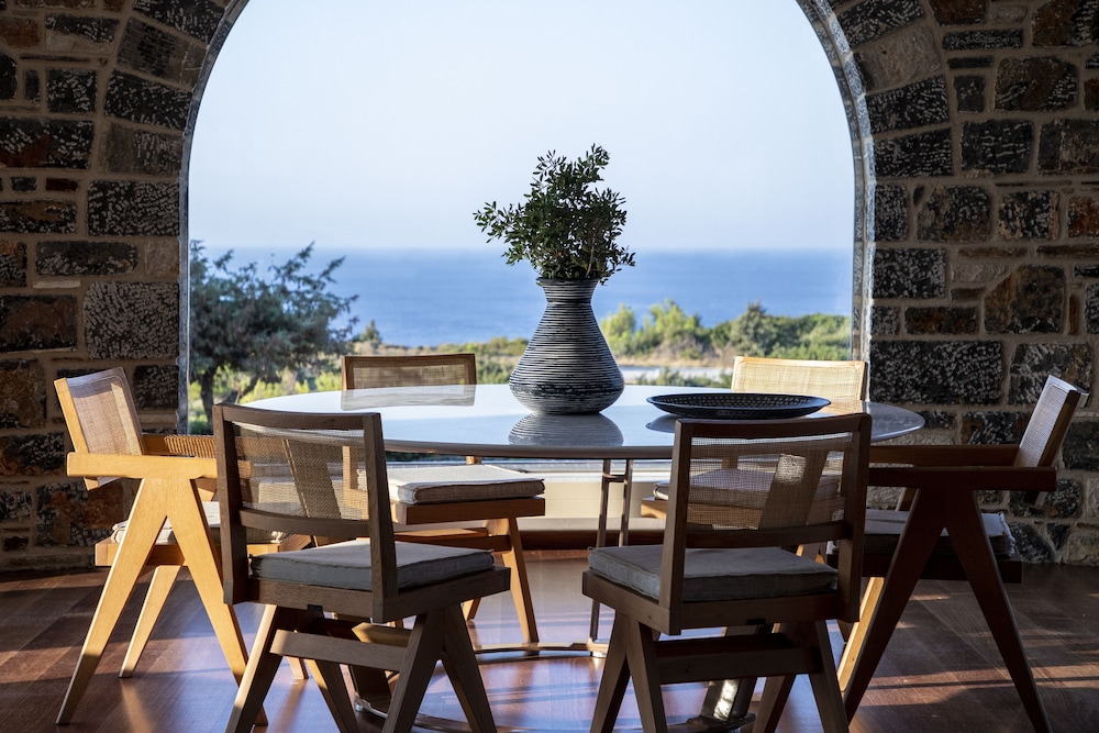Kouros Exclusive Suites - Adults Only 60/78