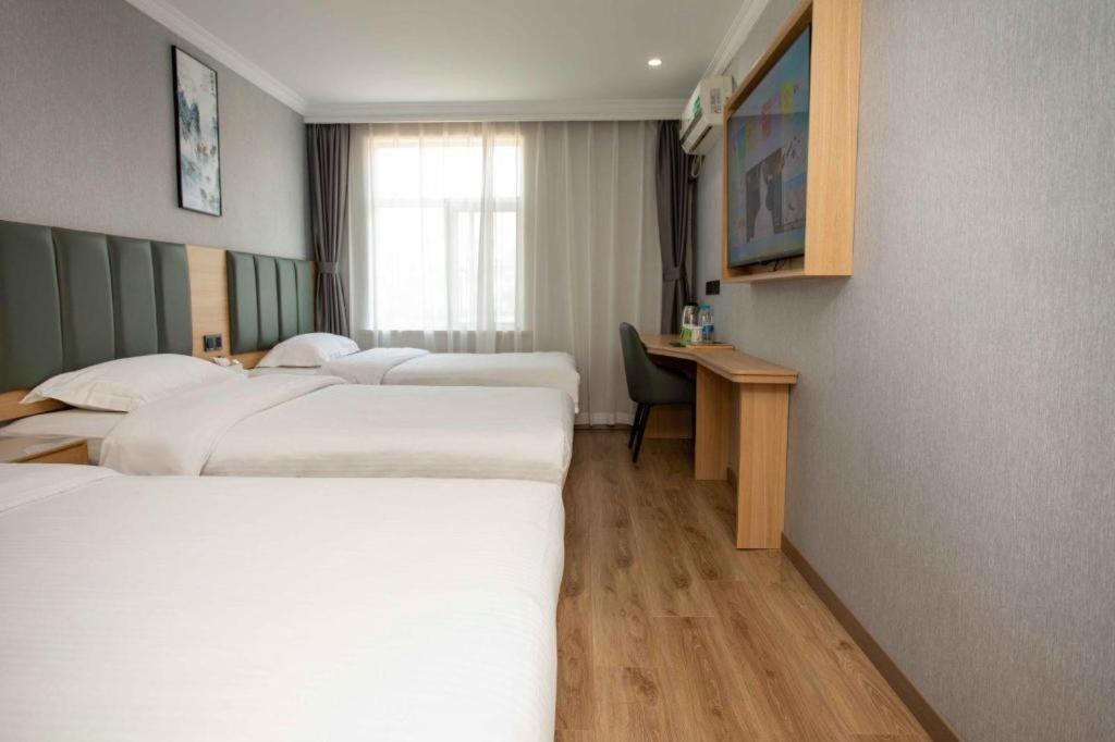 GreenTree Inn Shanghai Luojing Express Hotel 20/49