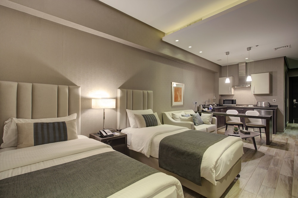 The House Boutique Suites 10/68