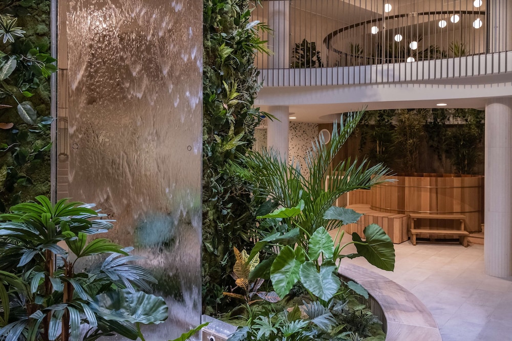 Golden Tulip Lyon Ouest Techlid - Hotel & Spa 9/76