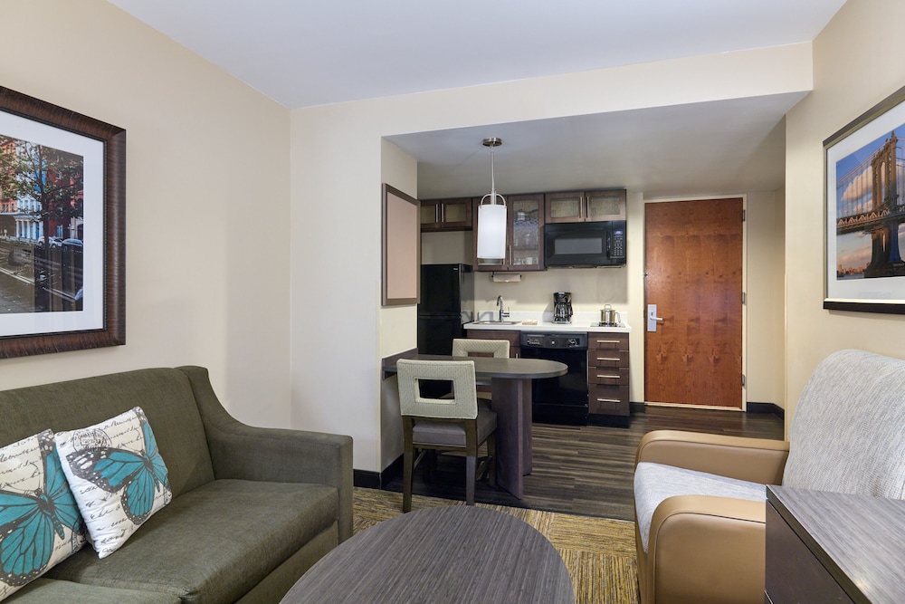 Candlewood Suites New York City- Times Square 28/50
