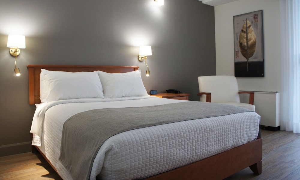 Business, Queen Bed