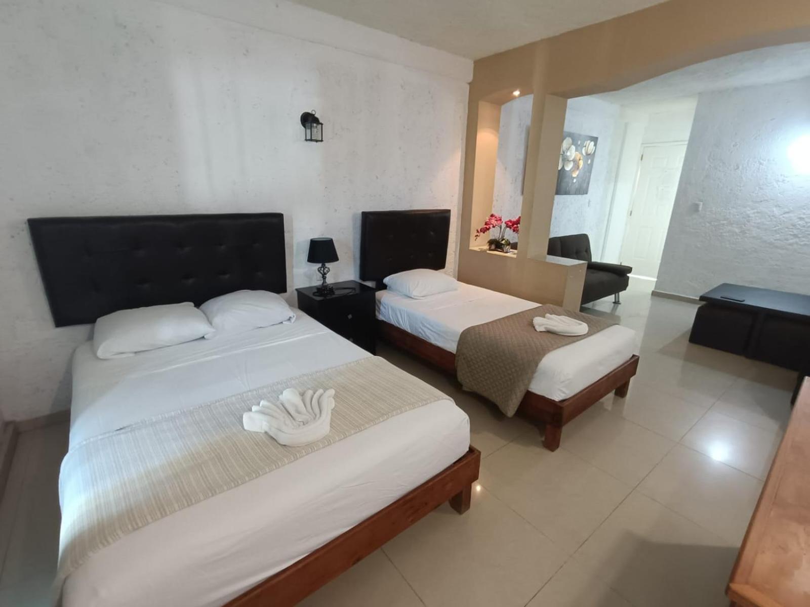 OYO Hotel Dos Mundos Aeropuerto Internacional de Cozumel 20/56