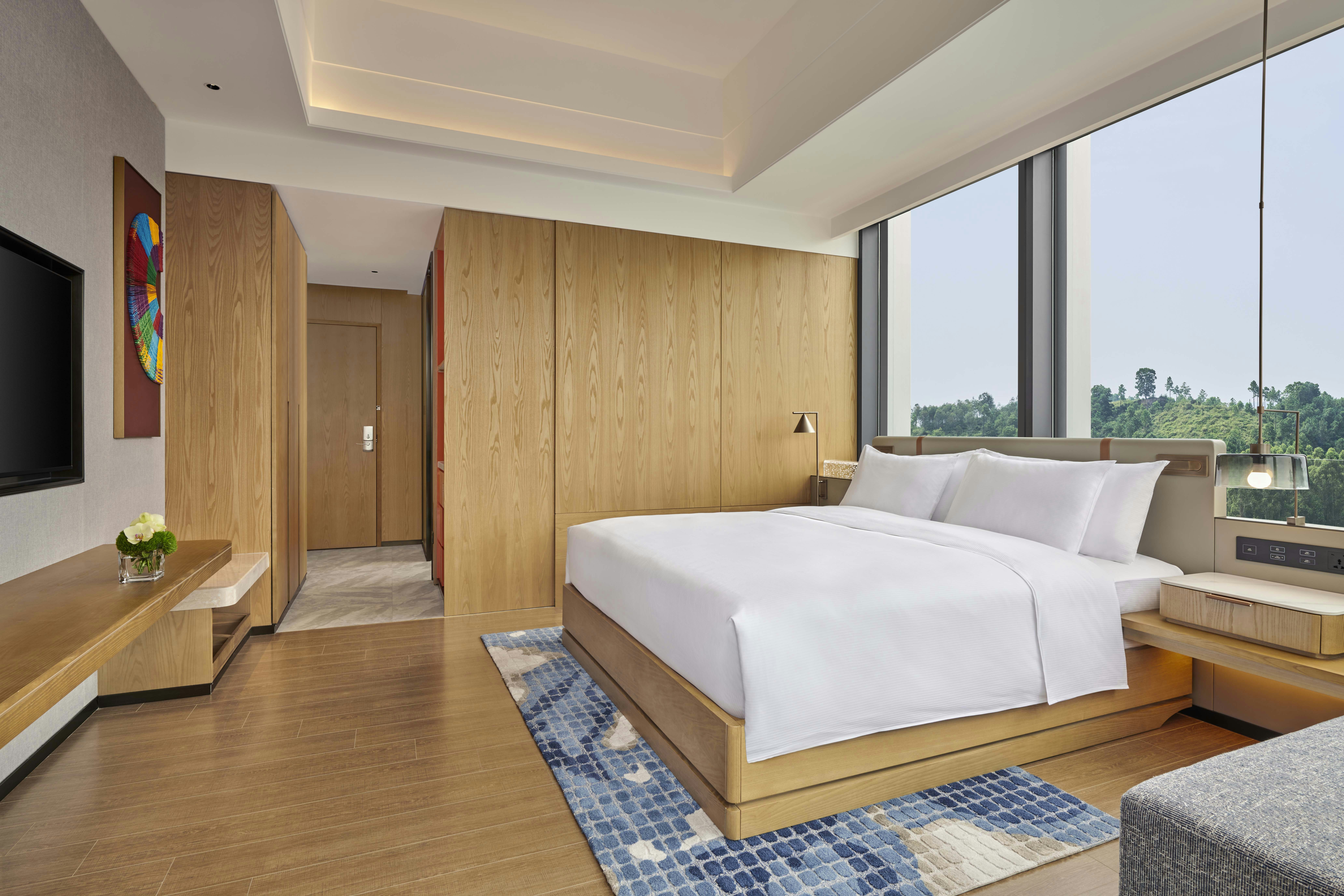 PREMIUM, KING BED