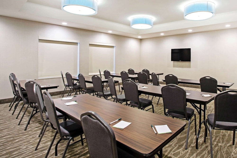La Quinta Inn Suites By Wyndham York 45/53