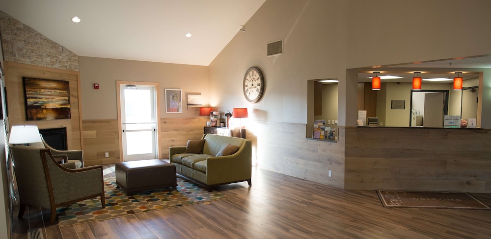 Country Inn and Suites By Radisson Baxter MN 2/22