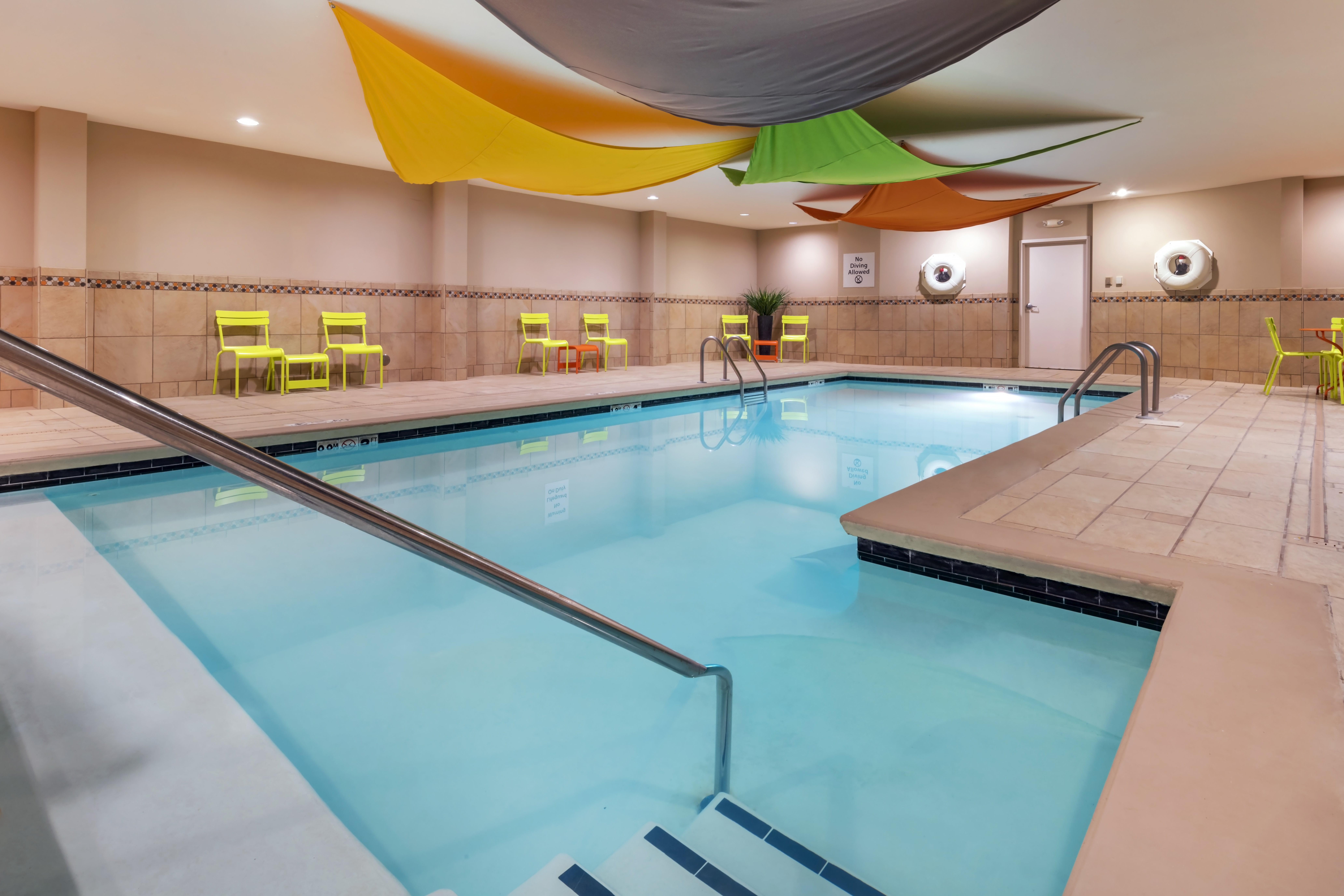 Holiday Inn Express Hotel and Suites Hays 26/53
