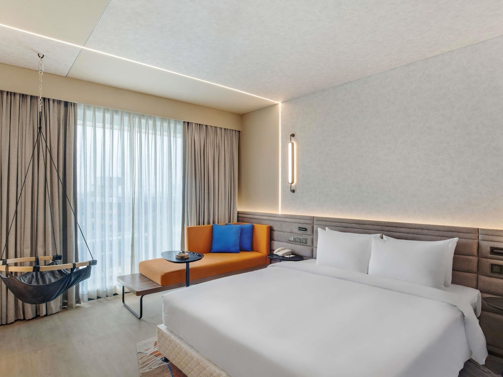 Novotel Pune Nagar Road 31/71