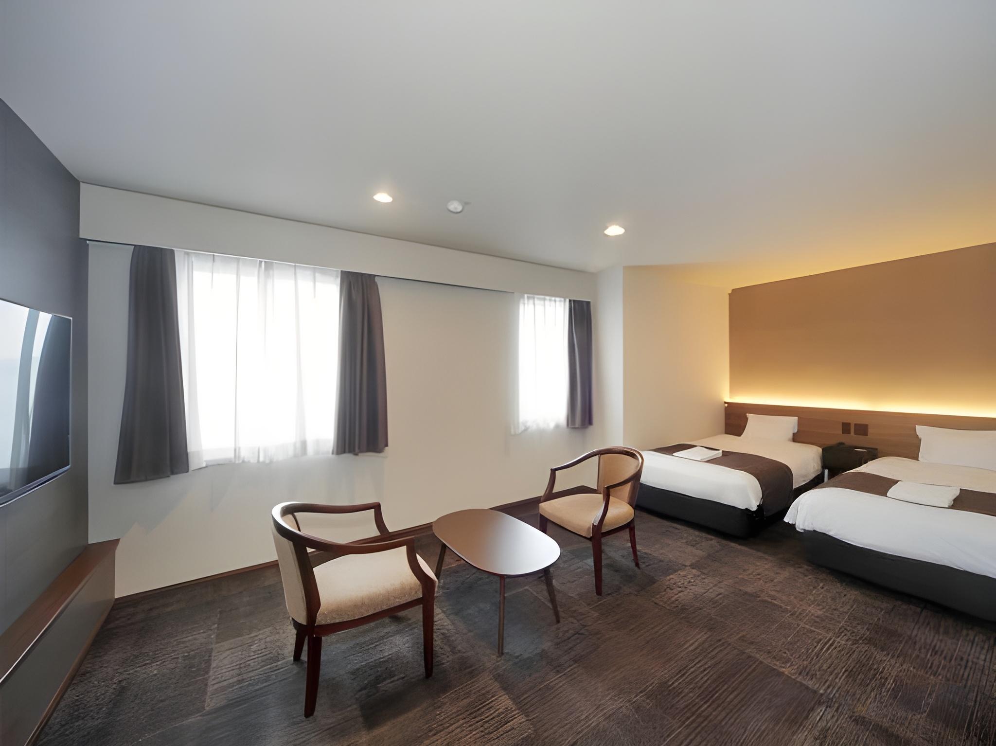 Superior, Twin Beds, Mountain View, Bathtub, New Wing, High Floor