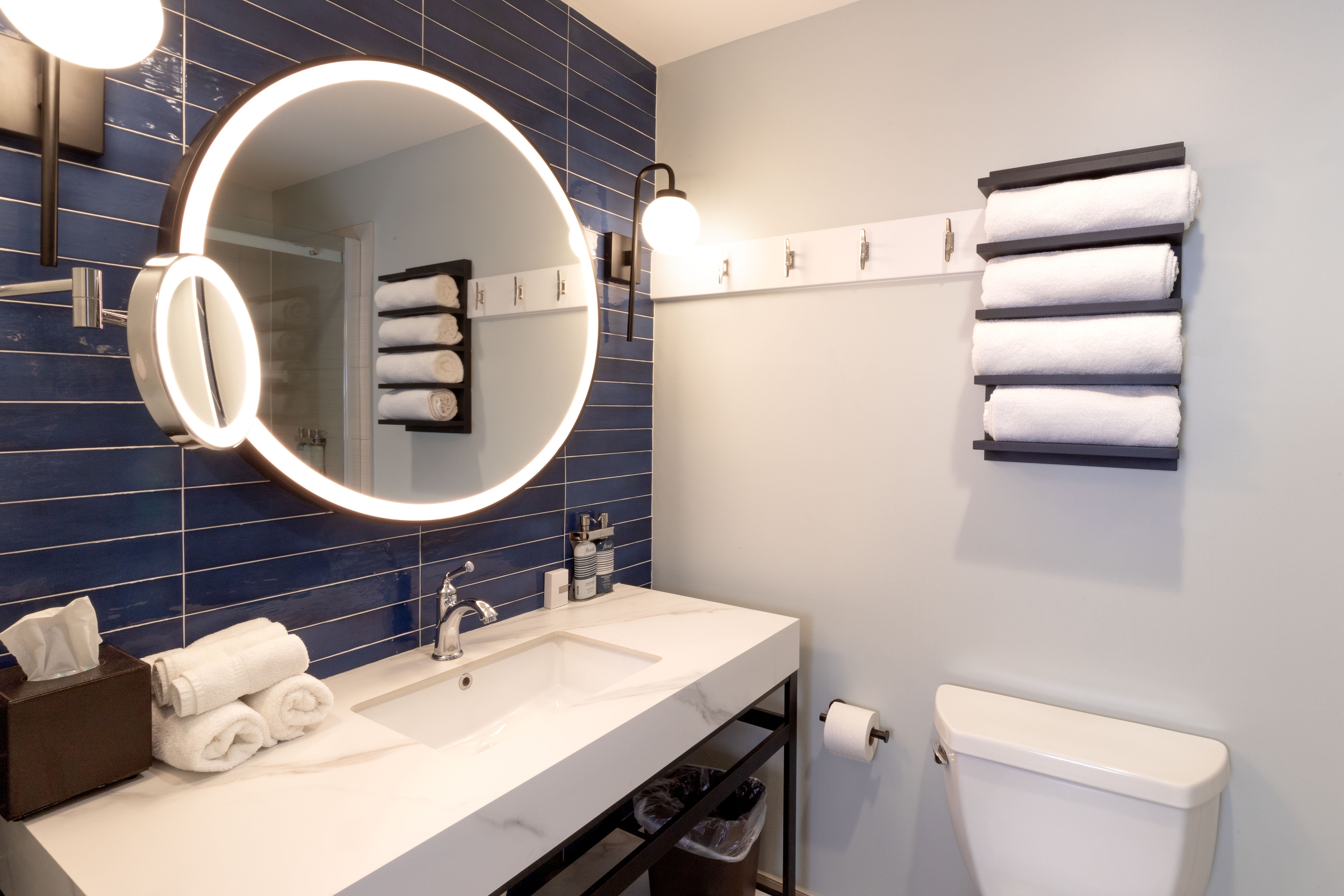 The Inn At Harbor Shores 46/48