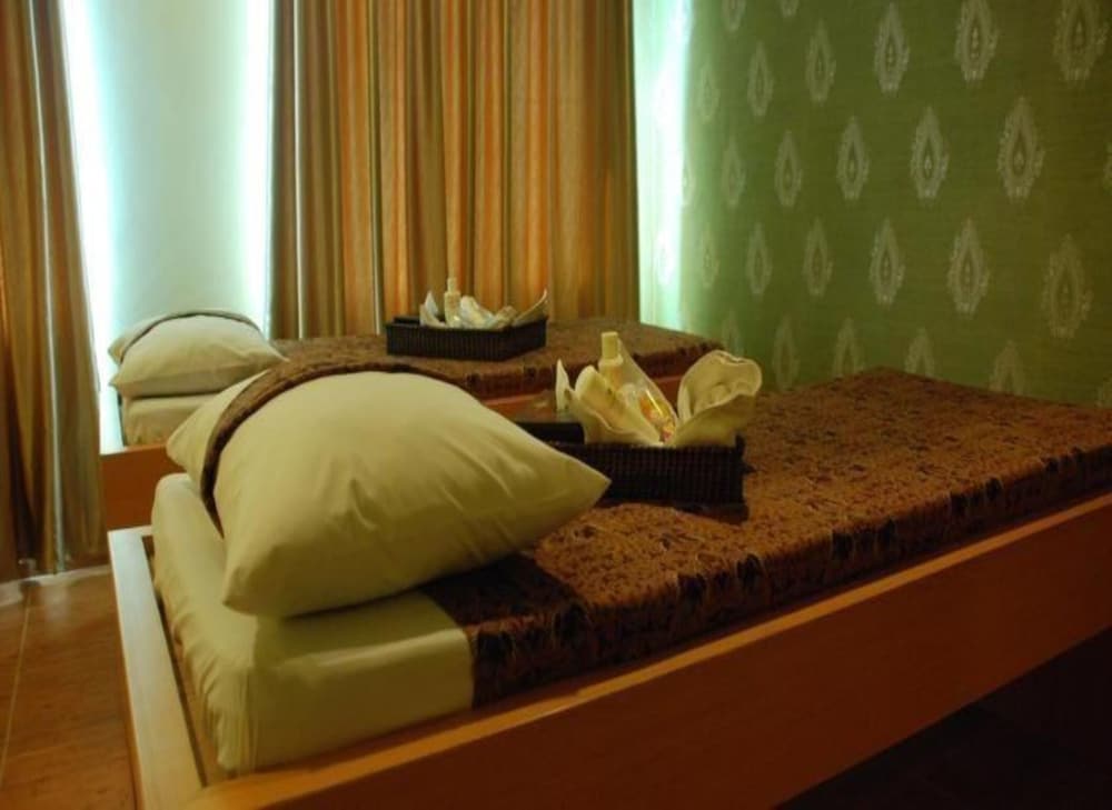 YELLO Hotel Samarinda 15/28