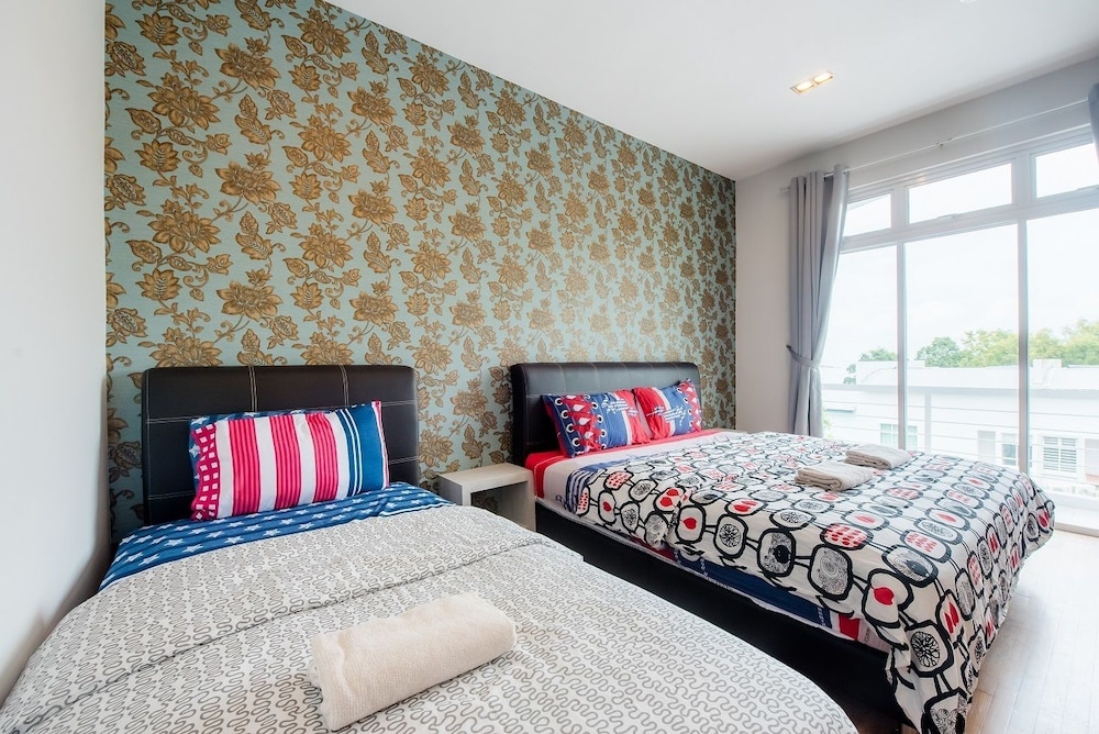 New Corner Shamrock Beach Villas Seaview 13/58