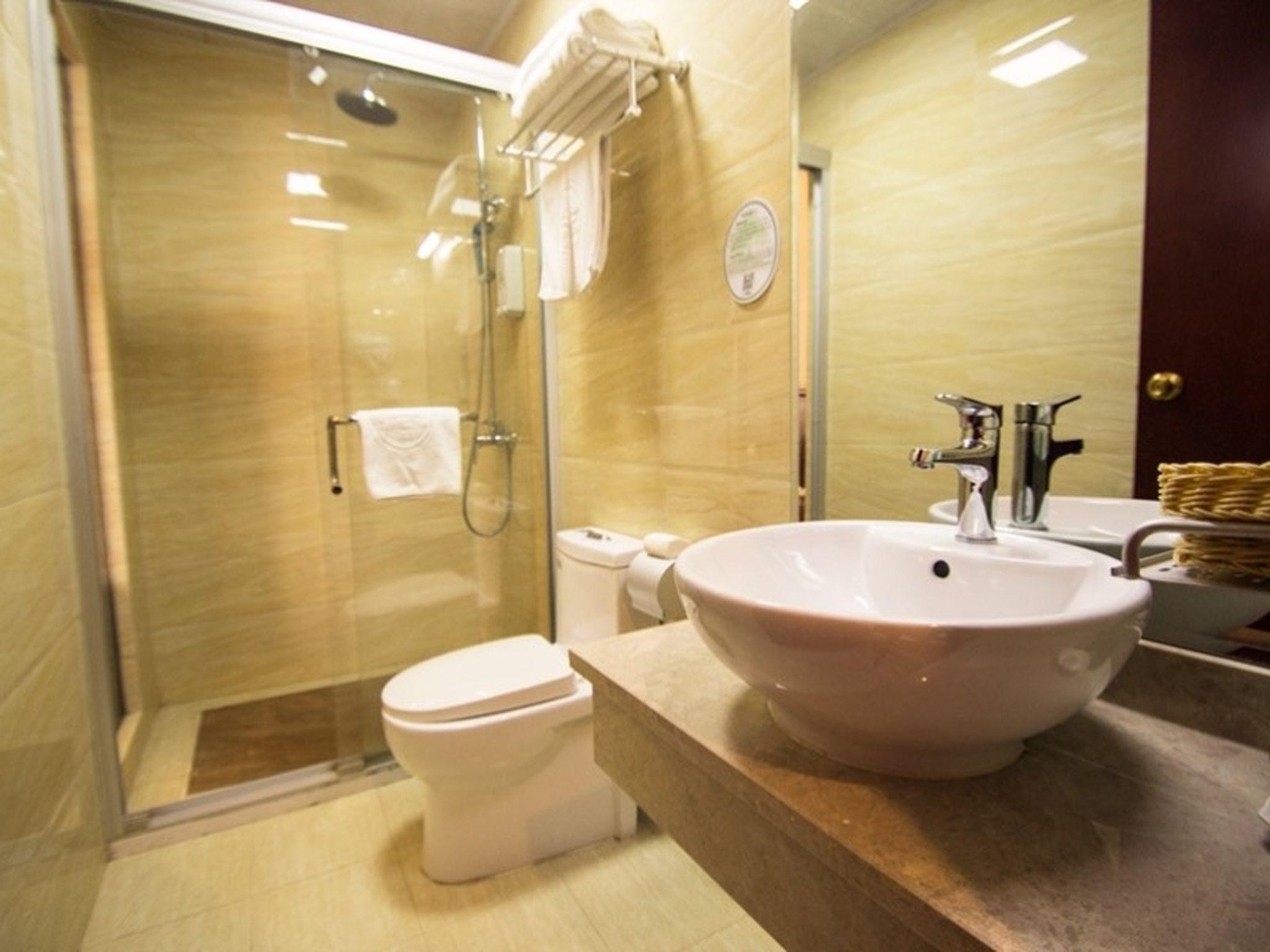 GreenTree Inn Shanghai World Expo Site Yangsi Metro Station Shell Hotel 14/16