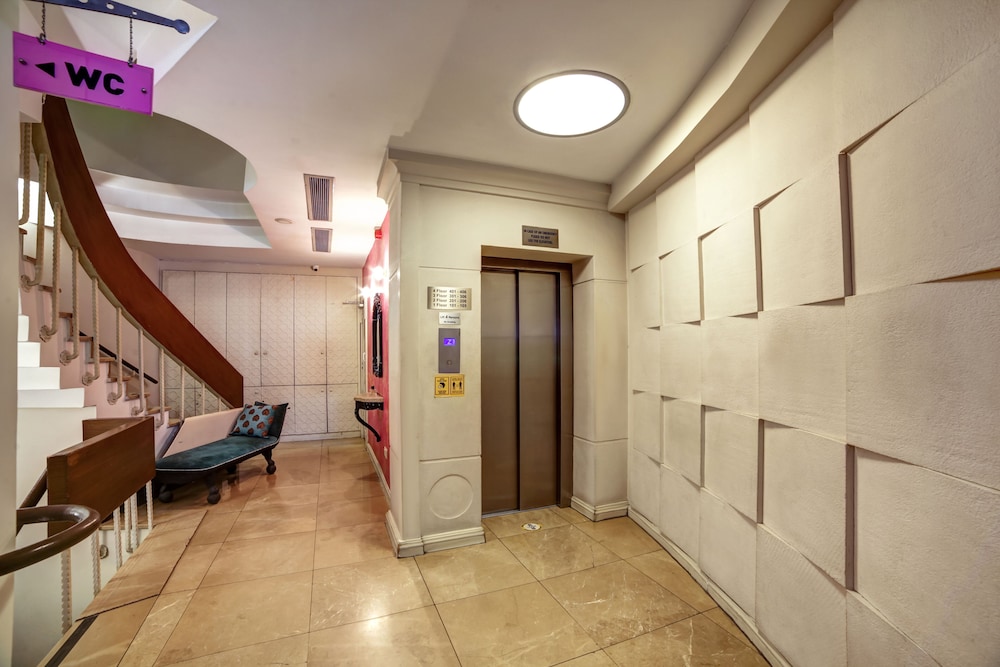 Faros Old City Hotel 8/72