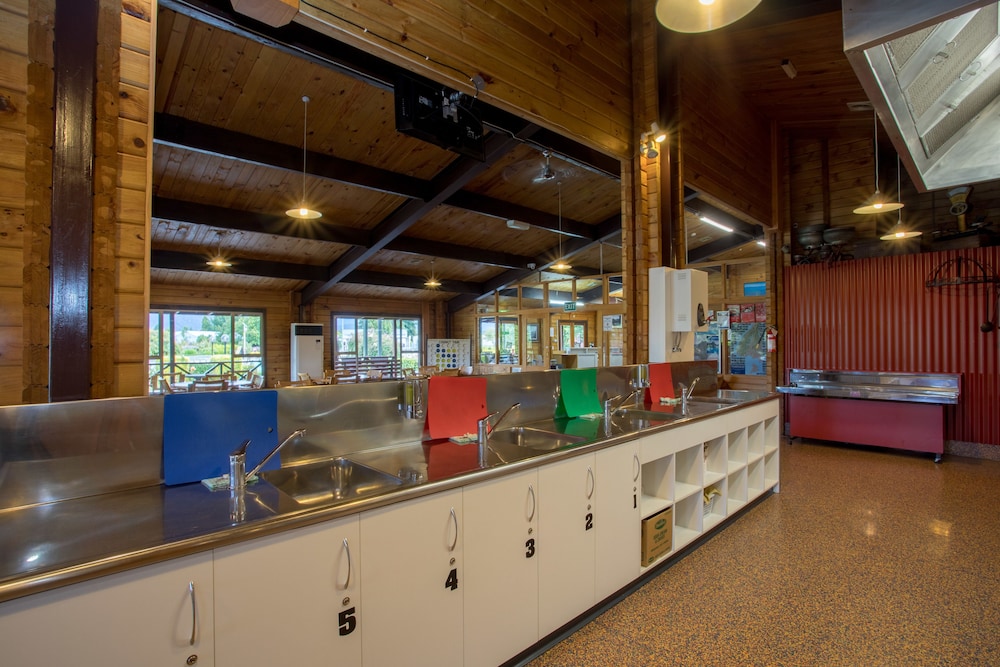 Te Anau Top 10 Holiday Park 6/58