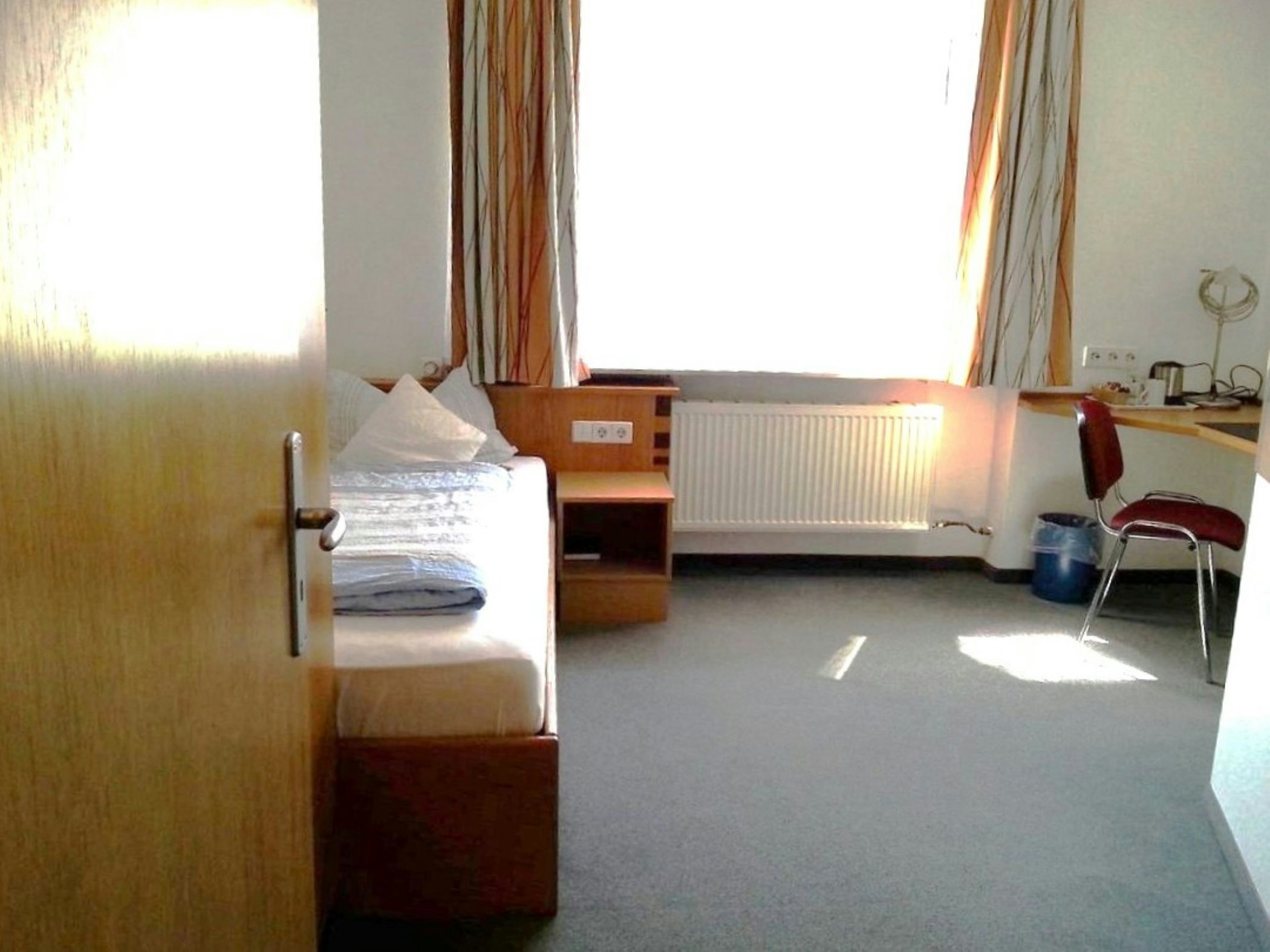 CITY HOTEL Boblingen 16/26